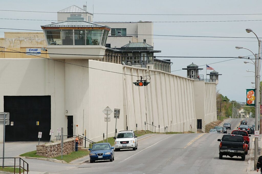 The World's 10 Deadliest Prisons: You Do Not Want to Visit!